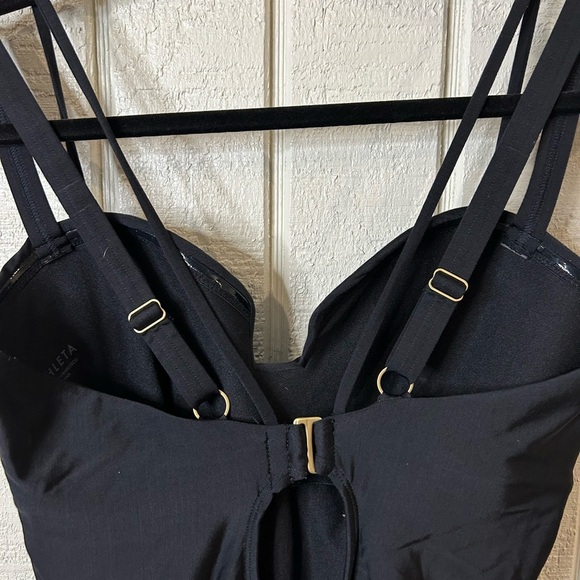 Athleta Aqualuxe Square Plunge One Piece Swimsuit, size medium. - Picture 6 of 6